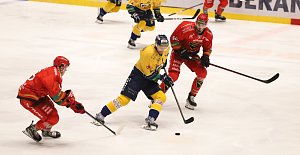 Zlínští hokejisté zvítězili 6:2 nad Prostějovem a jsou v semifinále Chance ligy.