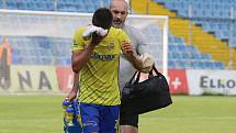 Fotbalisté Zlína (žluté dresy) v posledním přípravném zápase jen remizovali s brněnskou Zbrojovkou 1:1.