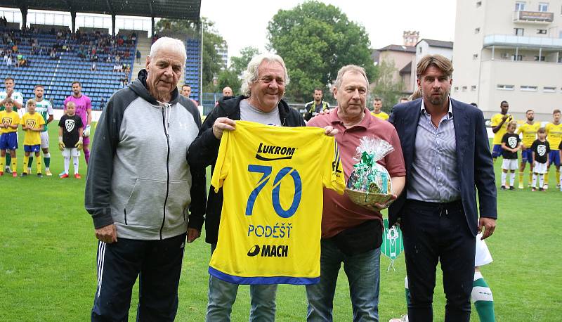 Fotbalisté Zlína (žluté dresy) ve 4. kole FORTUNA:LIGY vyzvali Jablonec.