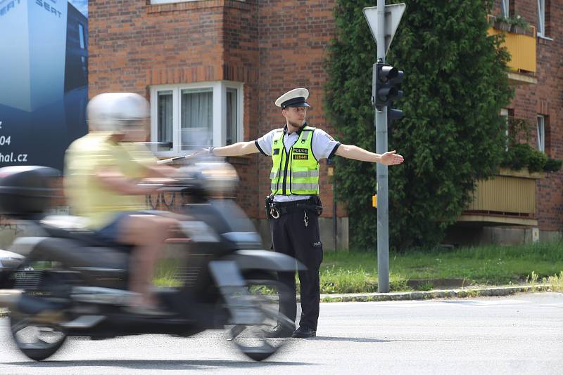Krajské kolo soutěže dopravních policistů v řízení silničního provozu ve Zlíně .