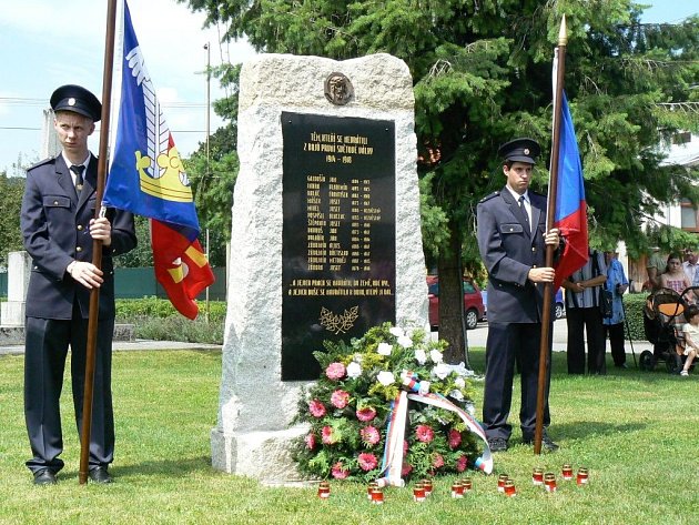 V Hřivínově Újezdu odhalili památník obětem první světové války