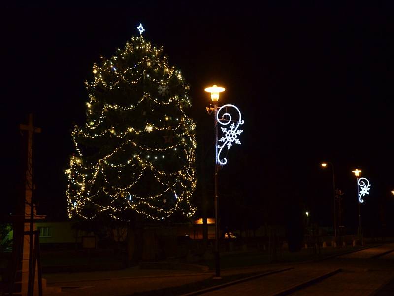 Vánoční strom ve Spytihněvi