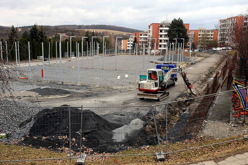 Stavba sportovního areálu na Jižních svazích ve Zlíně.