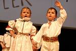 Zlínský Škrpálek 2013.MŠ Strání, folklórní vystoupení pečení buchet.