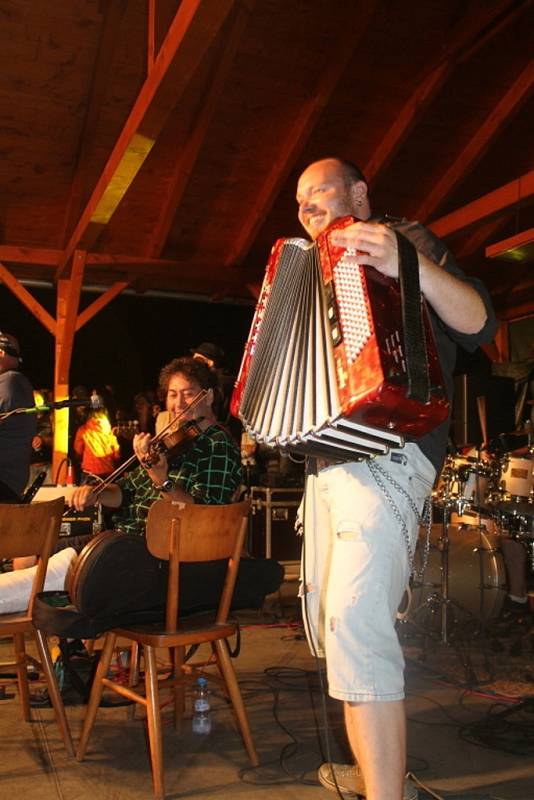 Kapela Fleret slavila na Zádveřické rockové noci 30. výročí.