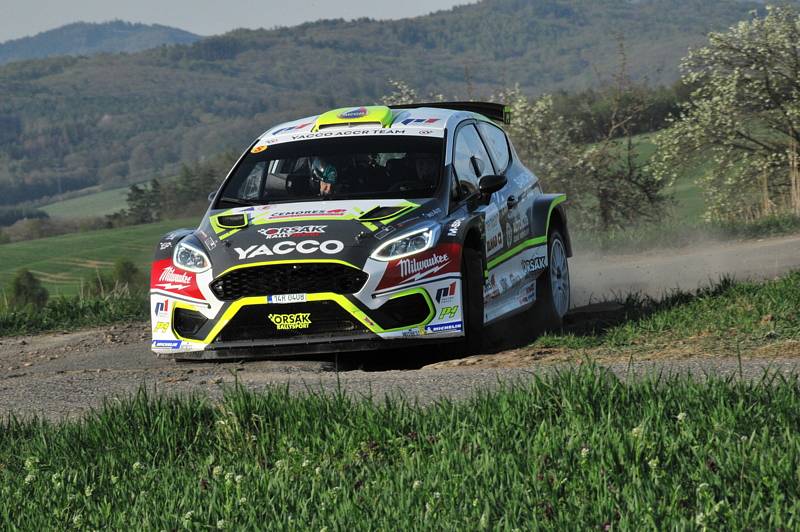 Pod taktovkou dvou mladých regionálních pilotů Erika Caise a Adama Březíka se nesel závod 27. ročníku Rallysprint Kopná, který se konal v sobotu v okolí Slušovic.