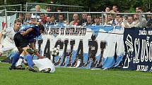 Fotbalisté Slavičína (v modrém) senzačně vyřadili z Ondrášovka Cupu prvoligový Baník Ostrava. V normální hrací době skončil zápas 2. kola bez branek, na penalty vyhrál domácí účastník MSFL 5:4.