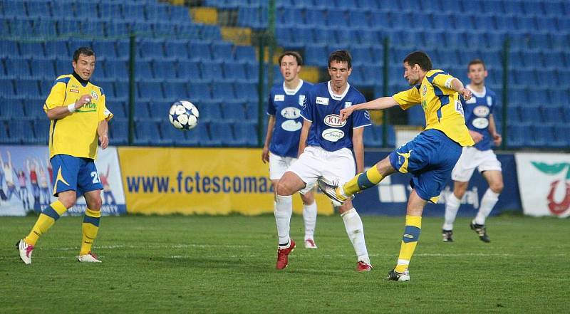 Zlín (ve žlutém) vs. Vlašim, II. liga