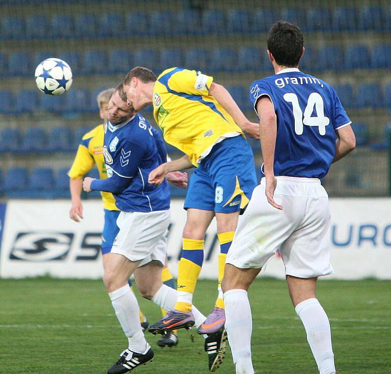 Zlín (ve žlutém) vs. Vlašim, II. liga