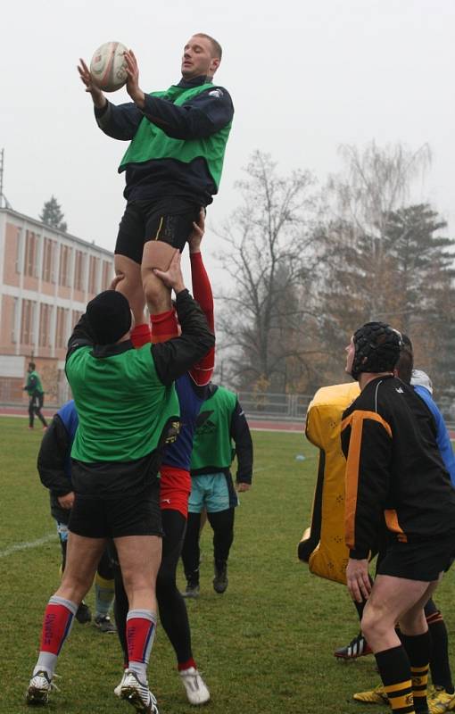 Příprava reprezentace ČR v rugby na Stadionu mládeže ve Zlíně.