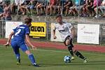 Fotbalisté Zlína (v bílých dresech) ve 2. kole MOL Cupu porazili třetiligový Uničov 4:1.