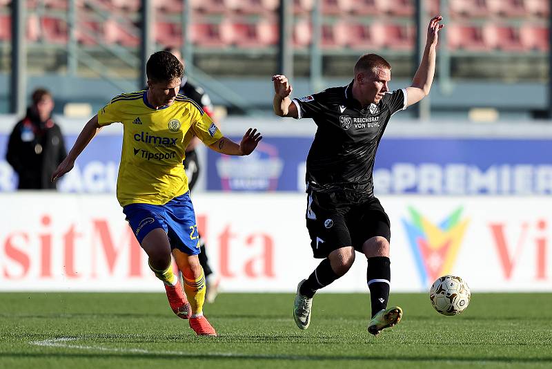 Fotbalisté Zlína (žluté dresy) ve druhém zápase Tipsport Malta Cupu 2023 podlehli německému Sandhausenu 1:2.