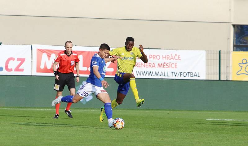 Fotbalisté Zlína (žluté dresy) ve 29. kole FORTUNA:LIGY prohráli s Mladou Boleslaví 1:2.