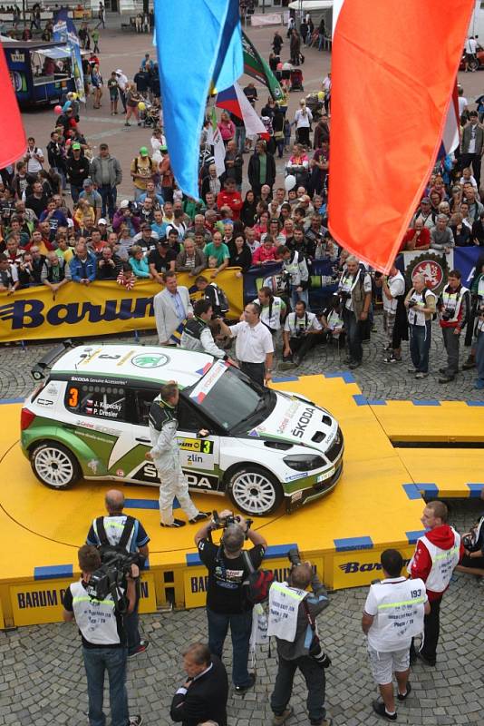 Start 42. Barum rally na náměstí Míru ve Zlíně  