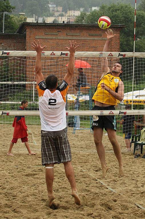 Turnaj série Kooperativa Cup ve Zlíně - Tomáš Božek, Petr Nezdařil (v bílém) vs. Přemysl Kubala, Marek Tomáš.