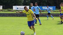 Fotbalisté Zlína B (žluté dresy) v 5. kole MSFL přehráli Znojmo 4:0. Foto: Jan Zahnaš