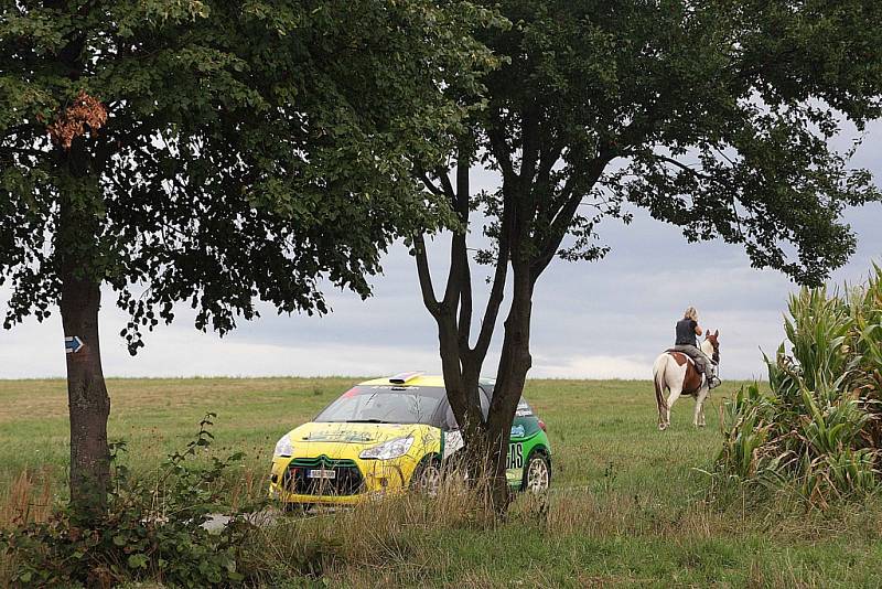 Barum rally 2015. Testovací jízdy nad obcí Raková.