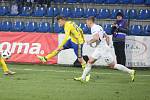 Fotbalisté Zlína (žluté dresy) v úvodním jarním kole v rámci 20. kola FORTUNA:LIGY doma v derby podhledli Slovácku 0:1