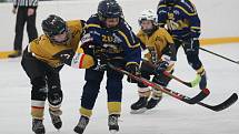 V rámci soutěže mladších žáků porazili hokejisté Tigers Zlín (ve žlutém)po velkém boji a povedené třetí třetině  Berany Zlín 8:4.