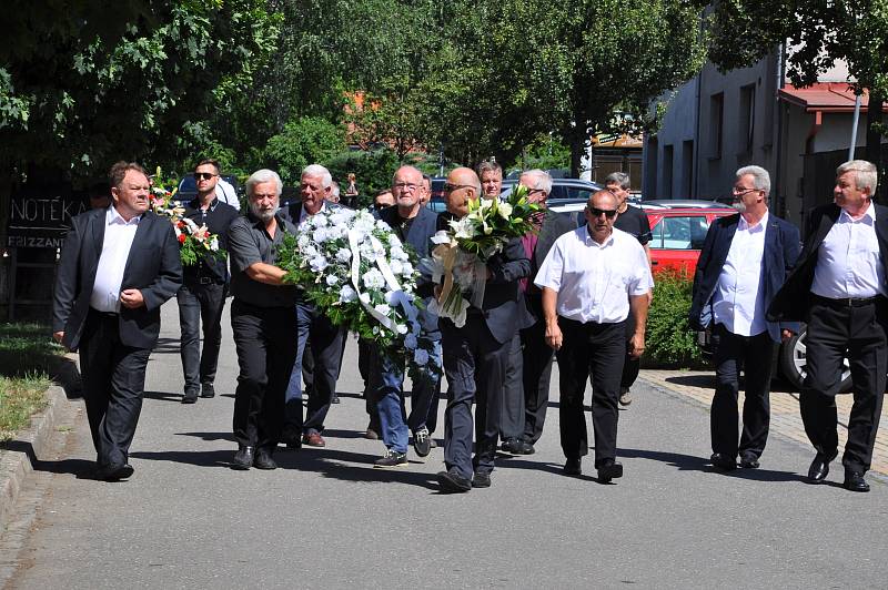 Pohřeb významného moravského agronoma a politika Františka Čuby se konal  v kostele Narození sv. Jana Křtitele ve Slušovicích ve středu 3. července 2019. Na poslední cestě zesnulého doprovodil i prezident Miloš Zeman, který byl jeho dlouholetým přítelem. 