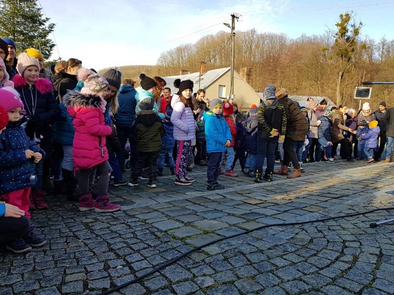 Třetí adventní sobota patřila v Březnici jarmarku