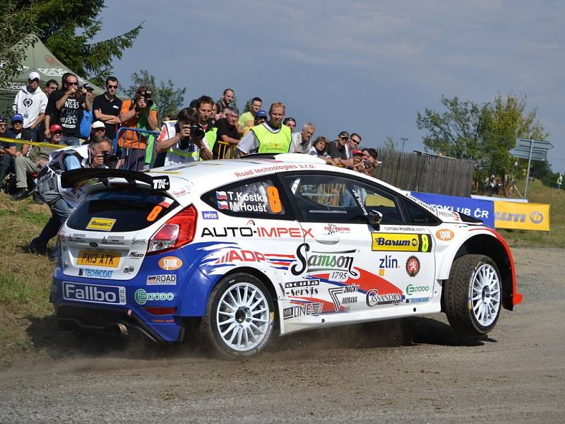 Poslední možnost vyladit svůj vůz před slavnostním startem 43. ročníku Barum Czech Rally Zlín využila v pátek dopoledne na shakedownu Hvozná většina posádek