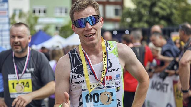 Matěj Beníček před startem Festivalového půlmaratonu ve Zlíně 2023