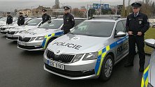 Policie Zlínského kraje získala sedmnáct nových vozidel