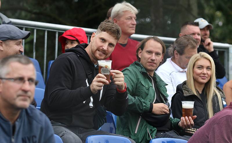 Fotbalisté Zlína (žluté dresy) ve 2. kole MOL Cupu zvítězili na hřišti divizního Startu Brno 3:0