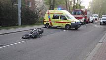 Dopravní nehoda motocyklu a SUV na ulici Štefánikova ve Zlíně