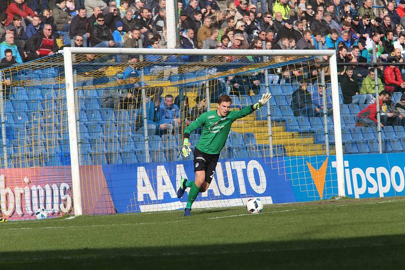 Fastav Zlín (ve žlutém) proti FC Slovácko