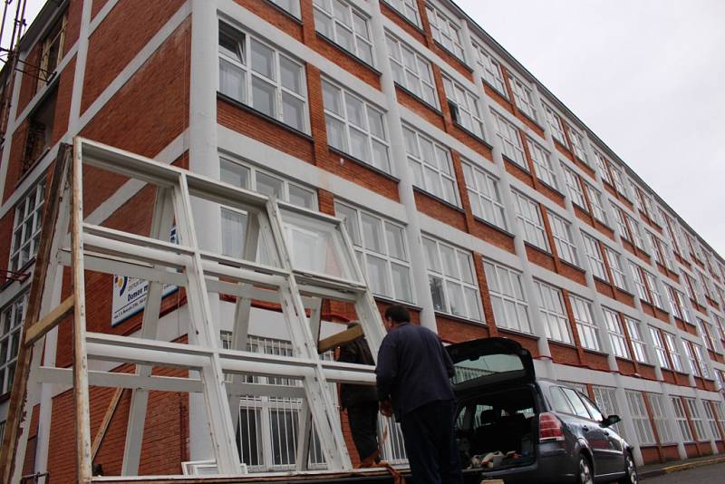 Průmyslovka polytechnická má vypadat jako za Bati