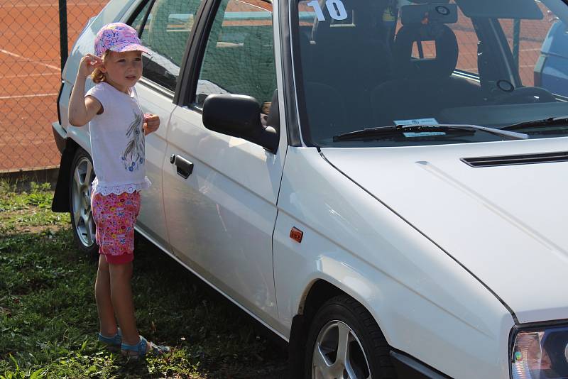 Sraz vozů Škoda vyrobených do roku 1994 v Lukově