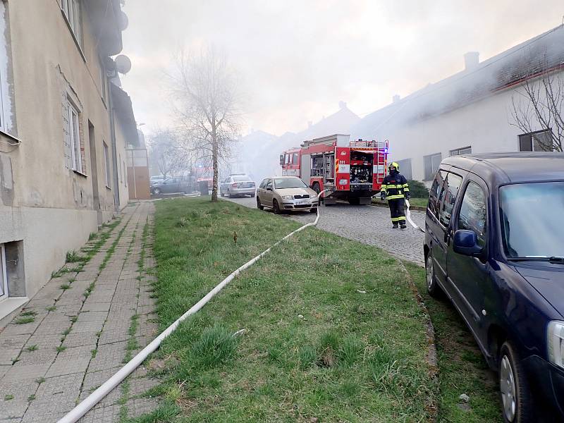 Požár domu ve Zlíně-Malenovicích