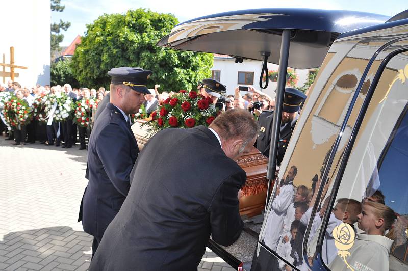 Pohřeb významného moravského agronoma a politika Františka Čuby se konal  v kostele Narození sv. Jana Křtitele ve Slušovicích ve středu 3. července 2019. Na poslední cestě zesnulého doprovodil i prezident Miloš Zeman, který byl jeho dlouholetým přítelem. 