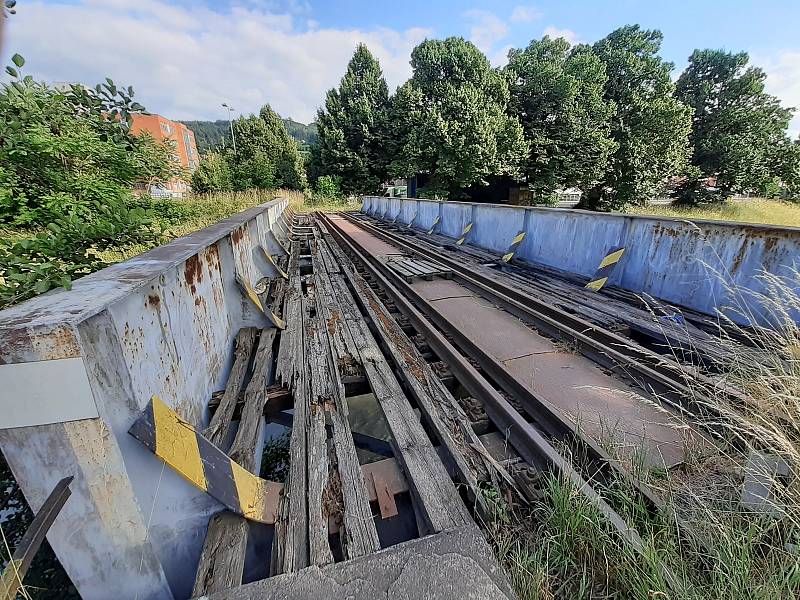 Ostudy Zlína: Železniční most Prštné