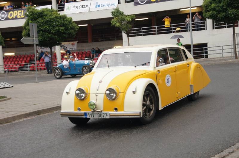 Start 49. ročník Barum Czech Rally. Bugatti