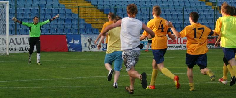 fotbal, KFS, finále, Pohár Hejtmana Zlínského kraje, Štítná nad Vláří (žlutí) - FC Rak Provodov