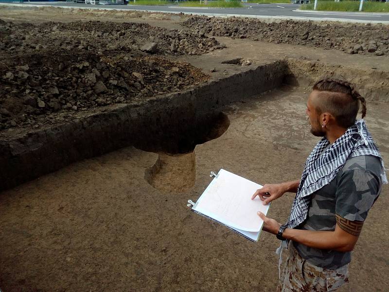 Archeologický průzkum v Malenovicích u Möbelixu