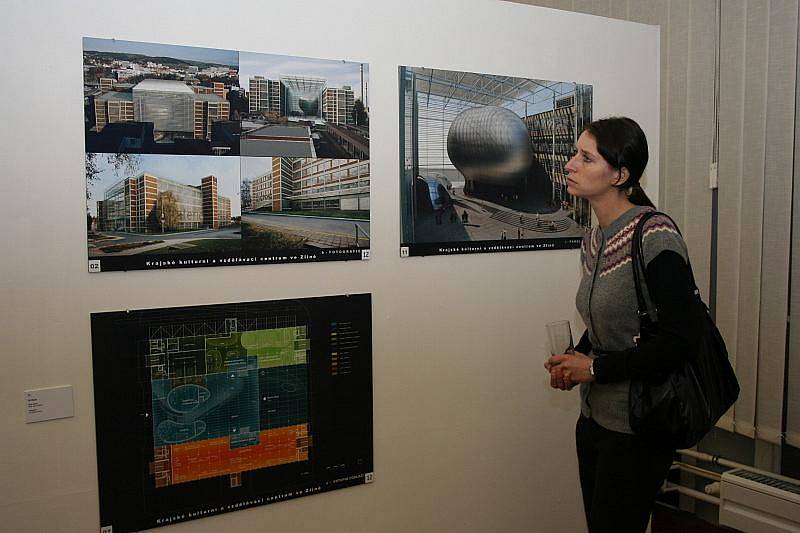 Šestatřicet návrhů na Krajské kulturní centrum.