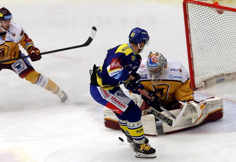 HC Aukro Berani Zlín  - HC Dukla Jihlava. Pavel Klhůfek