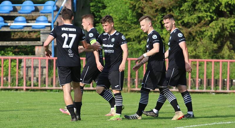 Fotbalisté Otrokovic v pátek večer otočili zápas proti Vratimovu.