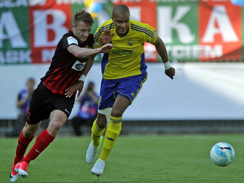 Zlín vede po poločase 0:1.