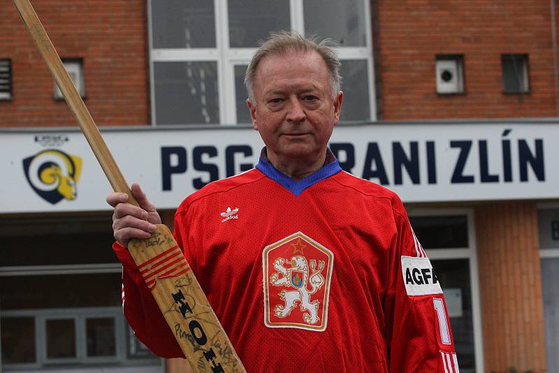 Legendární hokejový brankář Jiří Králík v dubnu slaví sedmdesáté narozeniny.