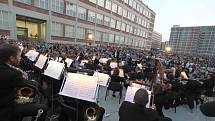 Filharmonie Bohuslava Martinů hrála pod širým nebem ve Zlíně.