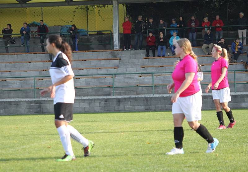 Fotbal ženy: Holešovské holky vs. Valašské Meziříčí