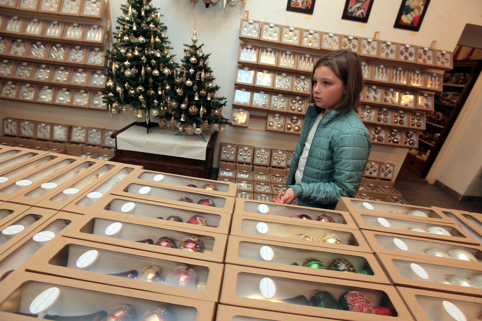 Ve Vizovicích sklízí obdiv vánoční ozdoby, vystavené v Galerii Mariette -  Zlínský deník