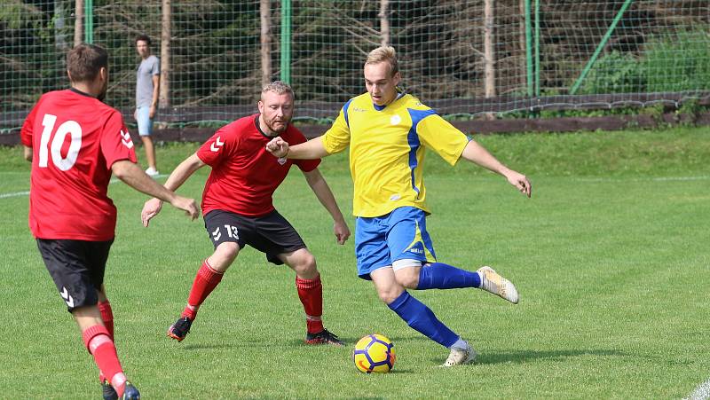 Fotbalisté Příluk ve svém druhém domácím zápase I. B třídy skupiny A nezvládli první poločas duelu s rezervou Brumov a prohráli 1:3.