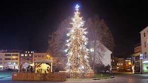 Vánoční strom ve Zlíně v roce 2020.