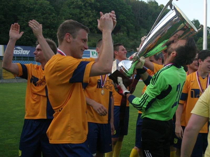 fotbal, KFS, finále, Pohár Hejtmana Zlínského kraje, Štítná nad Vláří (žlutí) - FC Rak Provodov